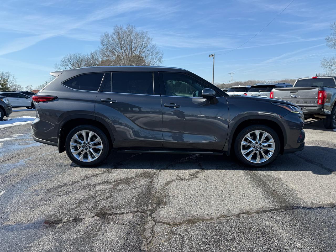 Toyota Highlander Limited 2021