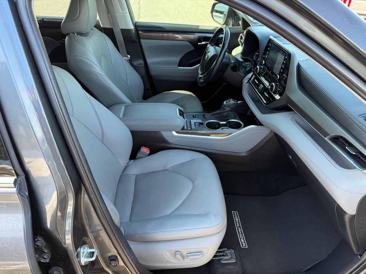 Toyota Highlander Limited 2021