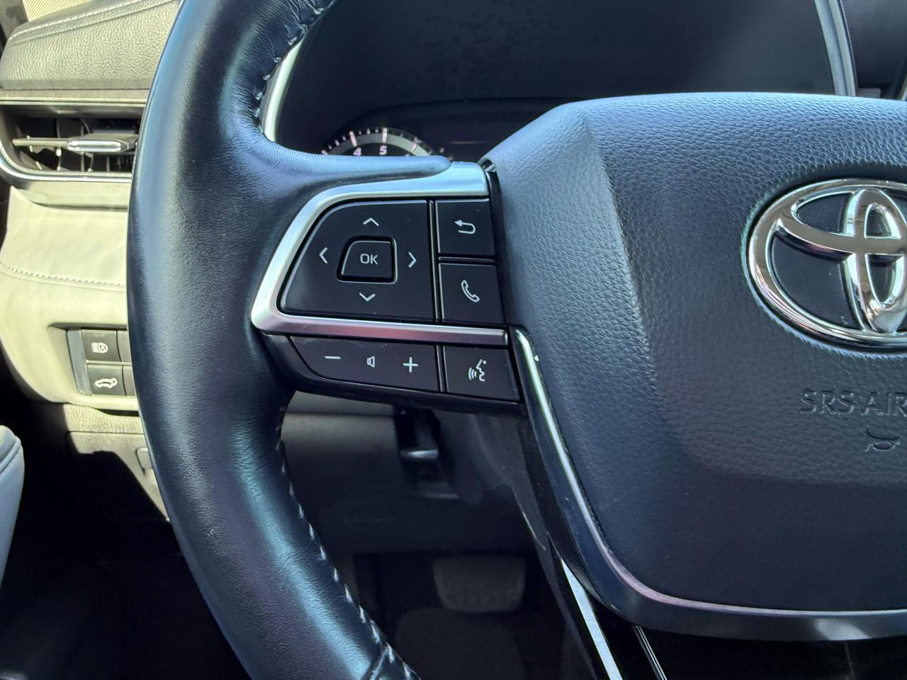 Toyota Highlander Limited 2021