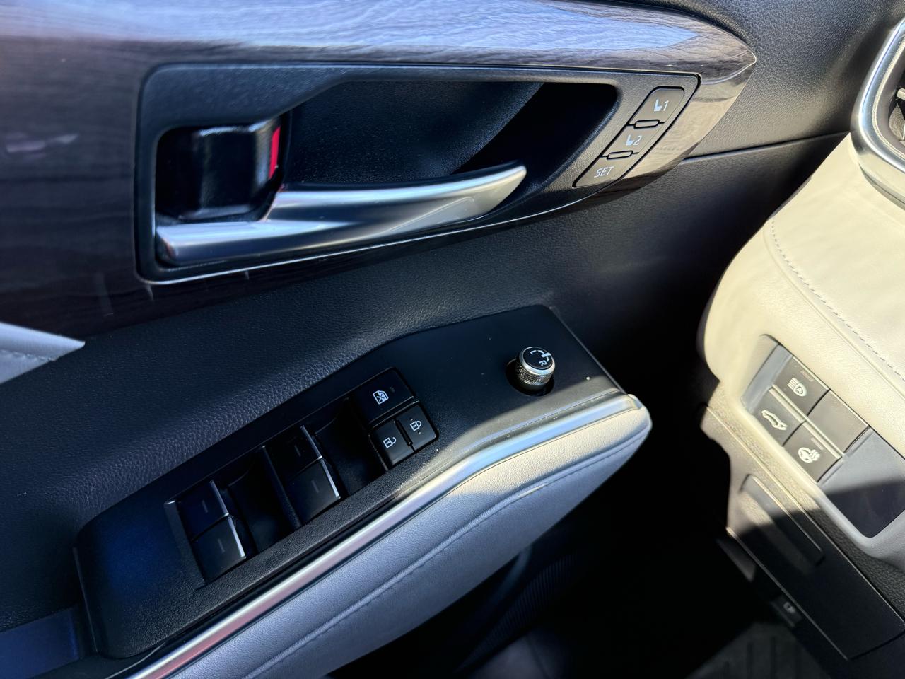 Toyota Highlander Limited 2021