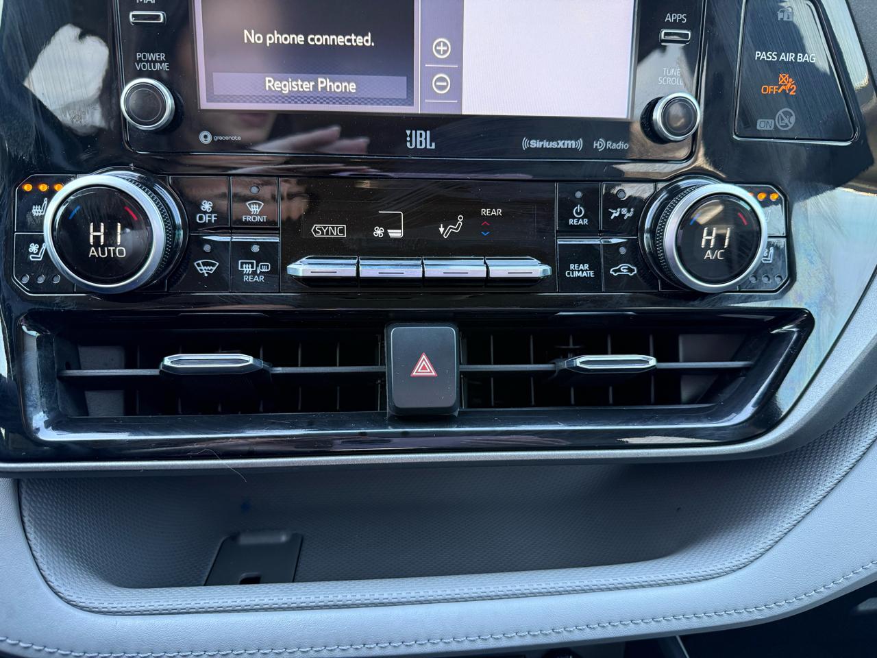 Toyota Highlander Limited 2021