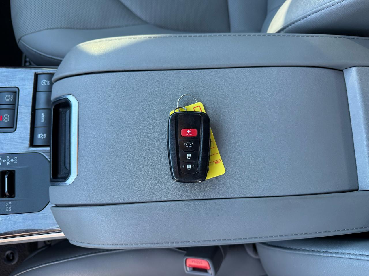 Toyota Highlander Limited 2021