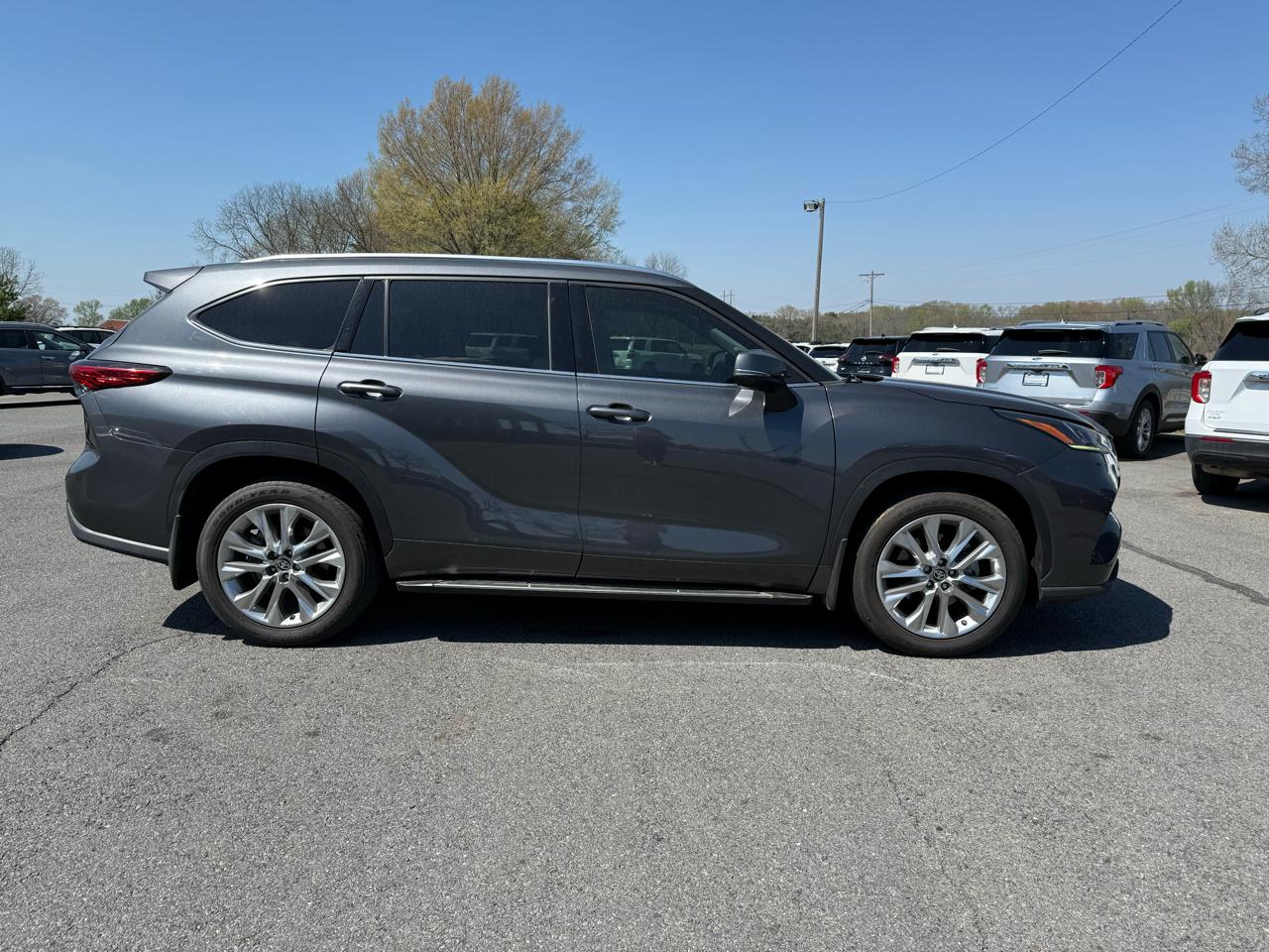 Toyota Highlander Limited 2021