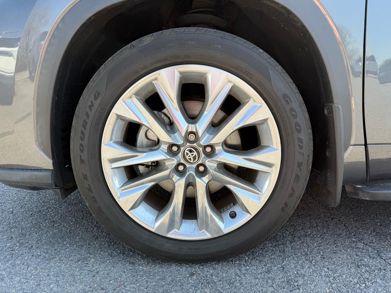 Toyota Highlander Limited 2021