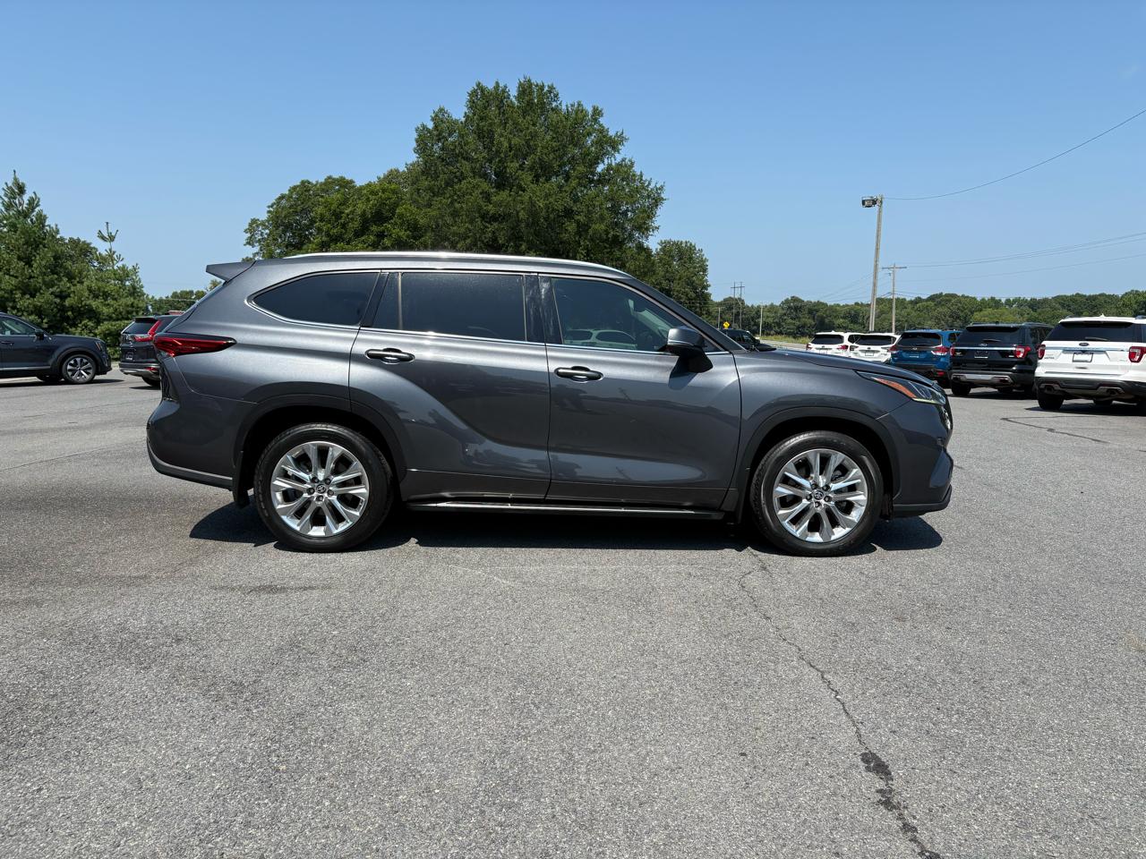 Toyota Highlander Limited 2021