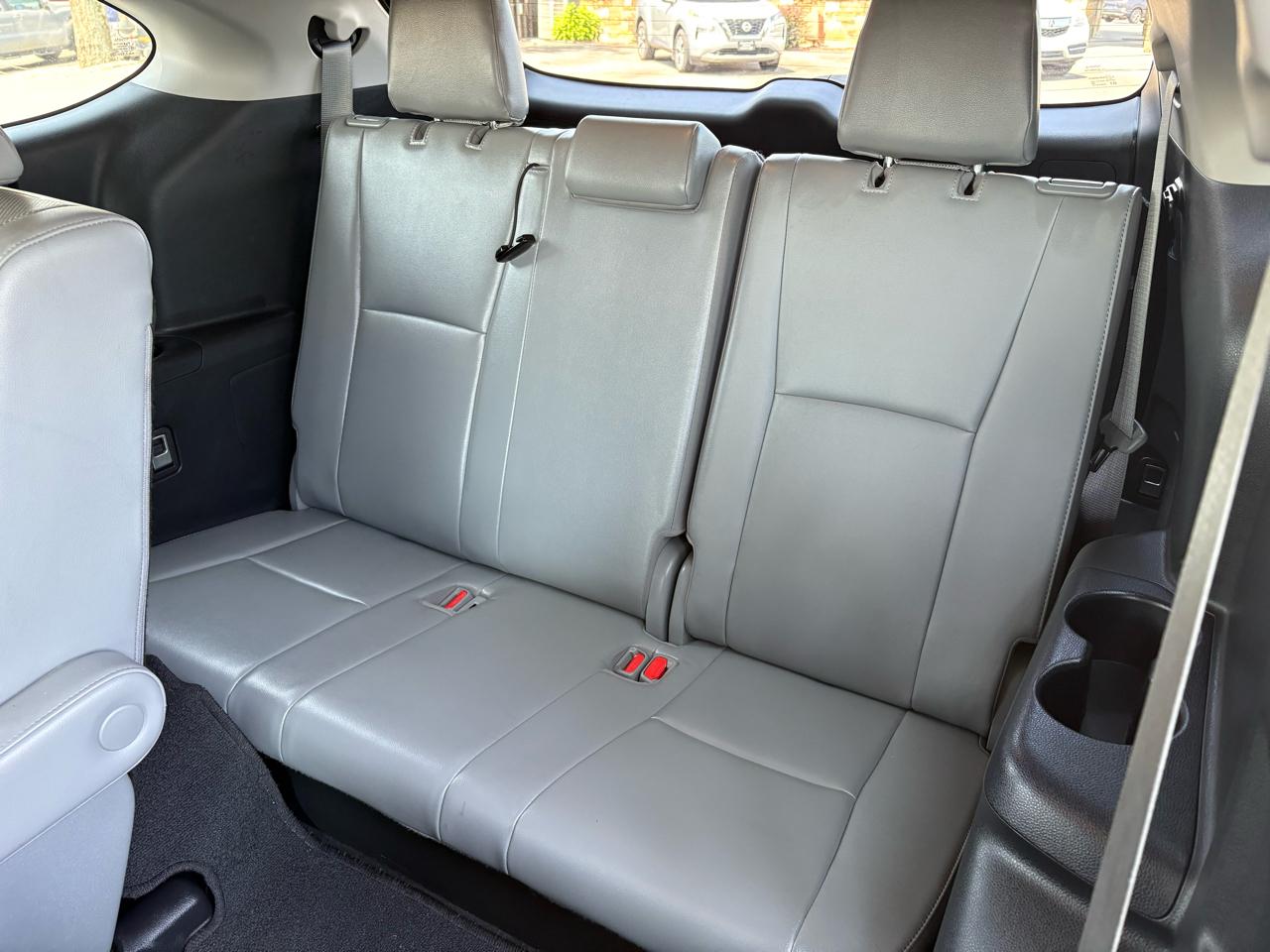 Toyota Highlander Limited 2021