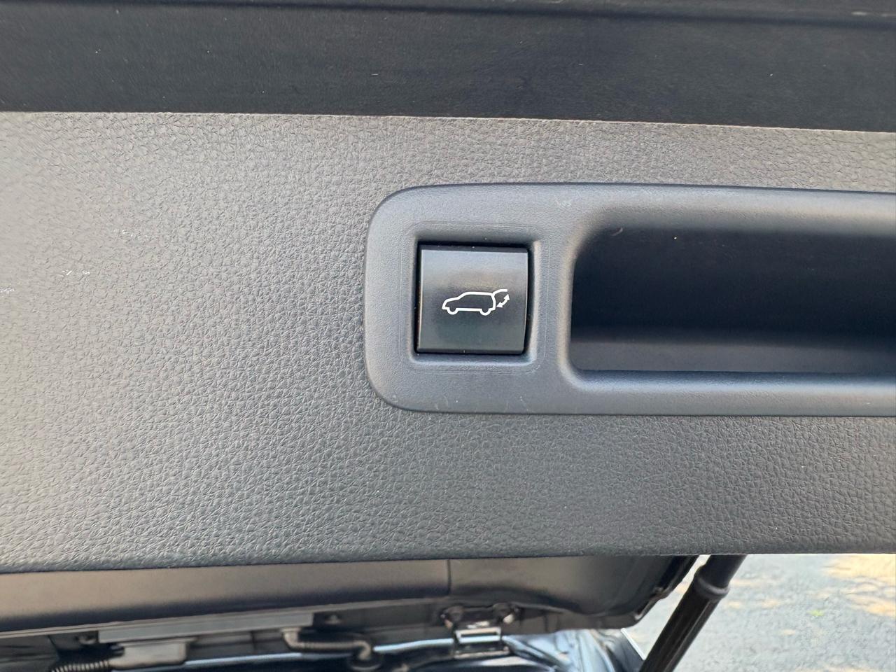 Toyota Highlander Limited 2021