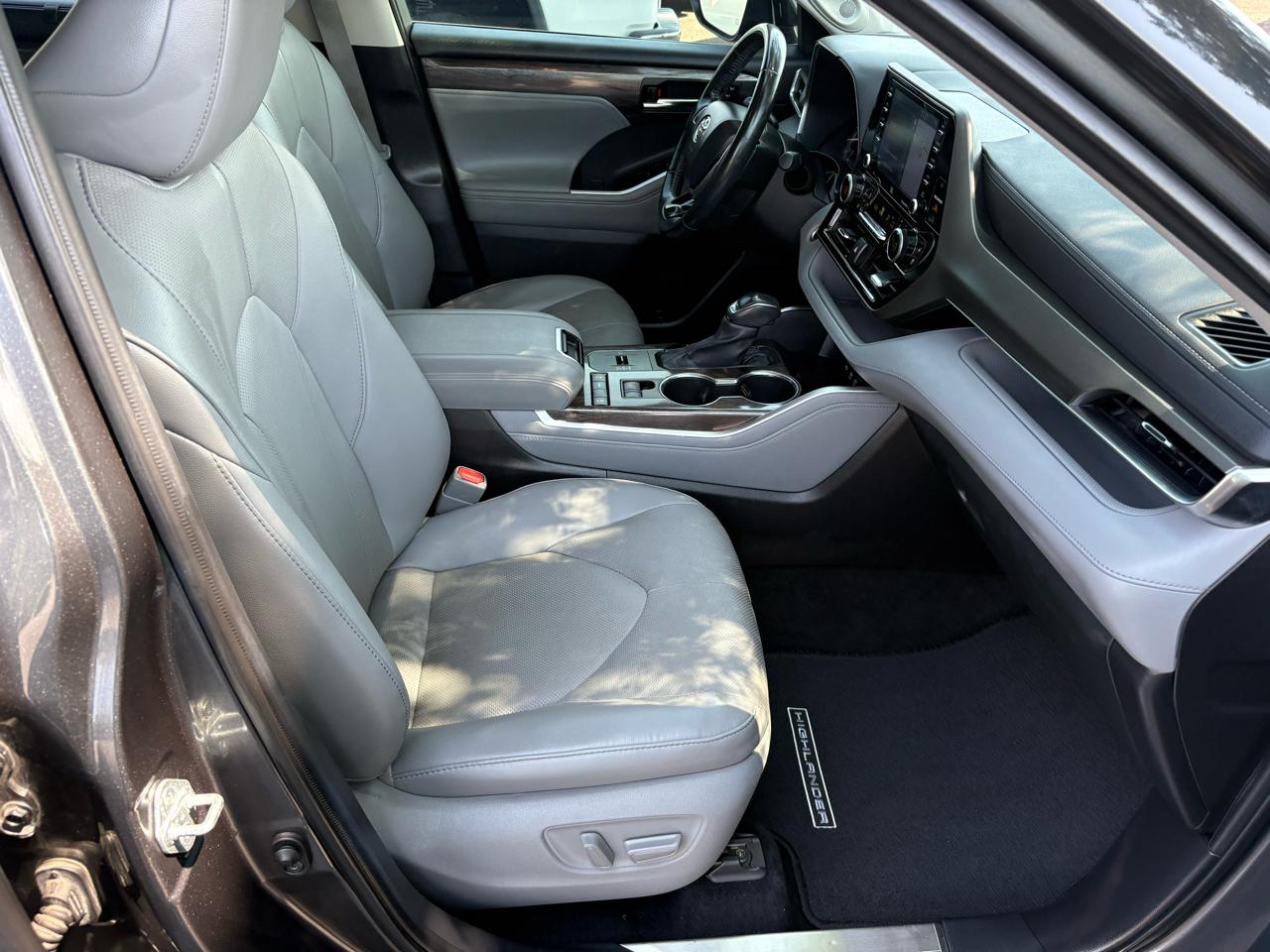 Toyota Highlander Limited 2021