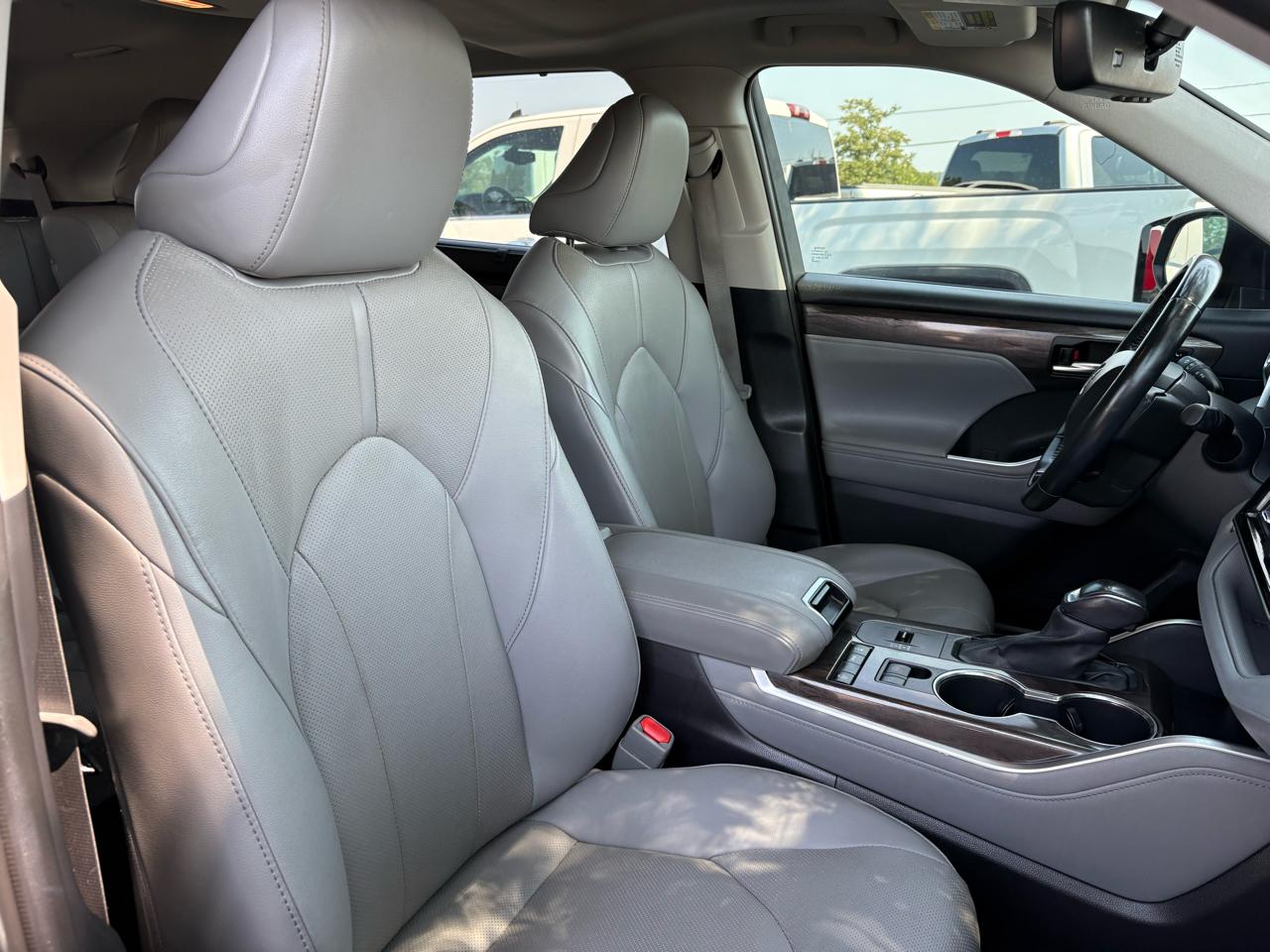 Toyota Highlander Limited 2021