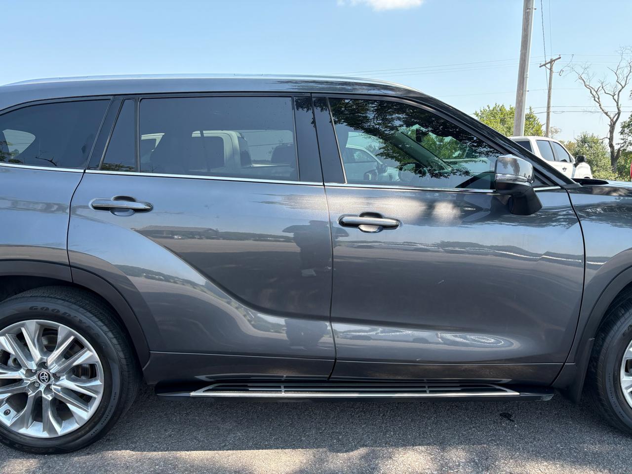 Toyota Highlander Limited 2021