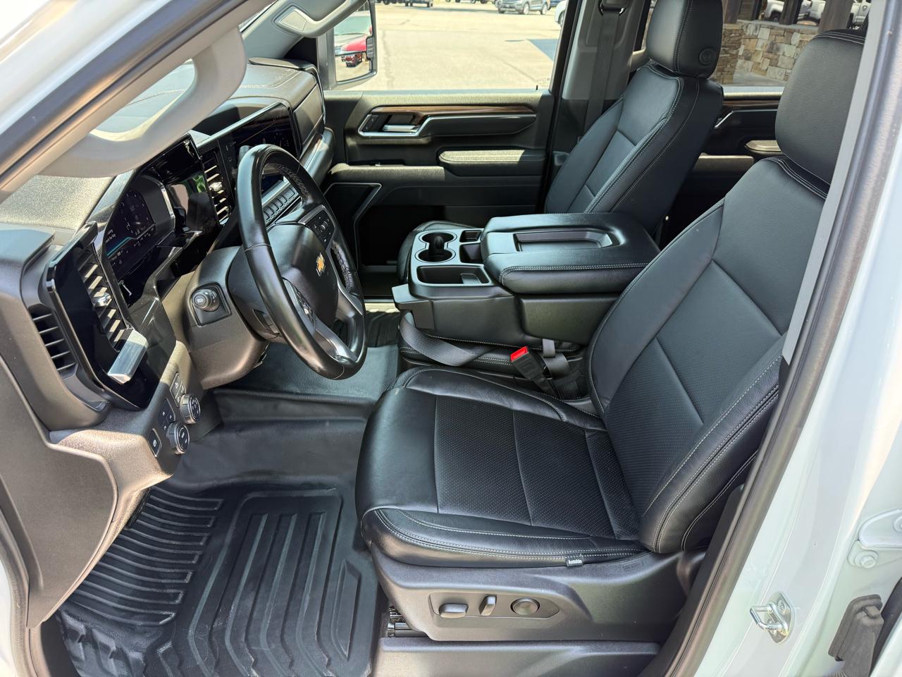 Chevrolet Silverado 2500HD  2025