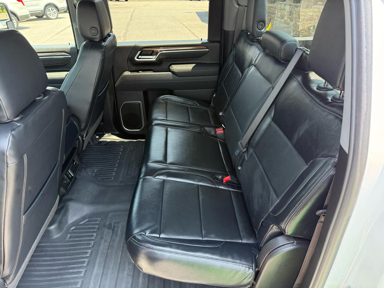 Chevrolet Silverado 2500HD  2025