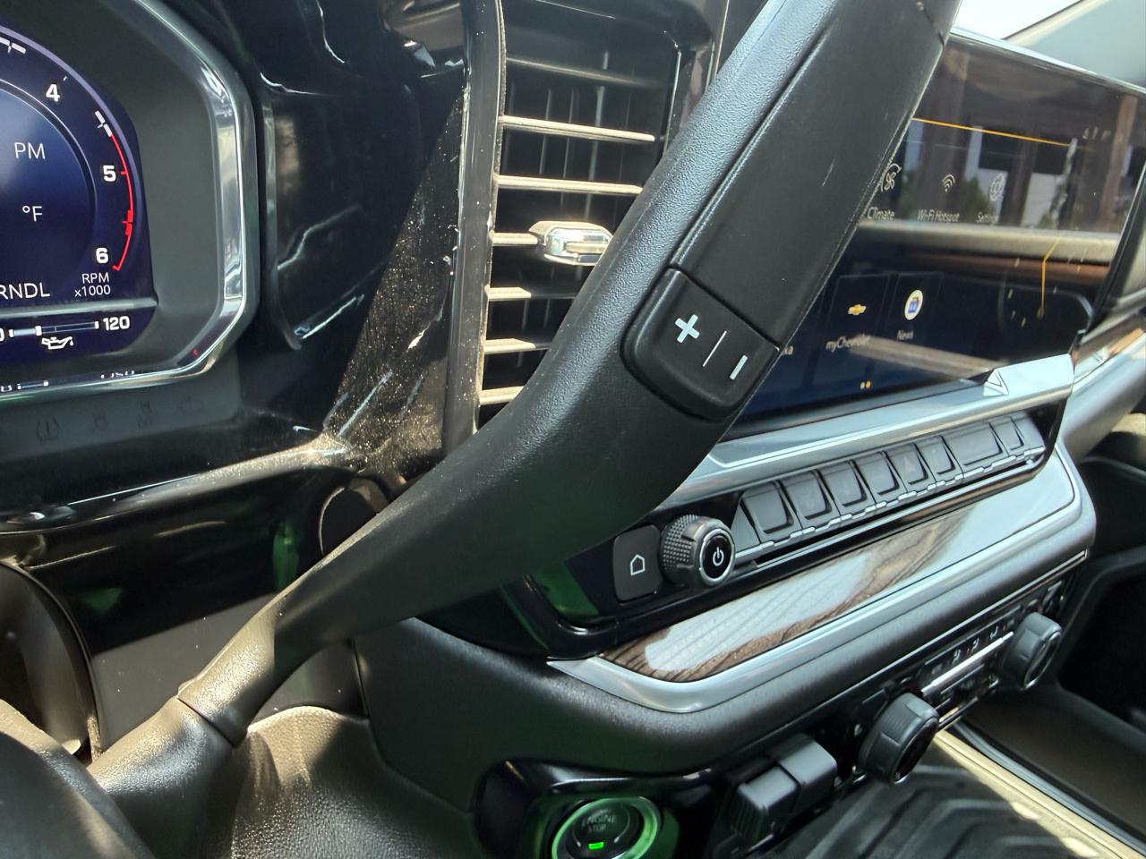 Chevrolet Silverado 2500HD  2025