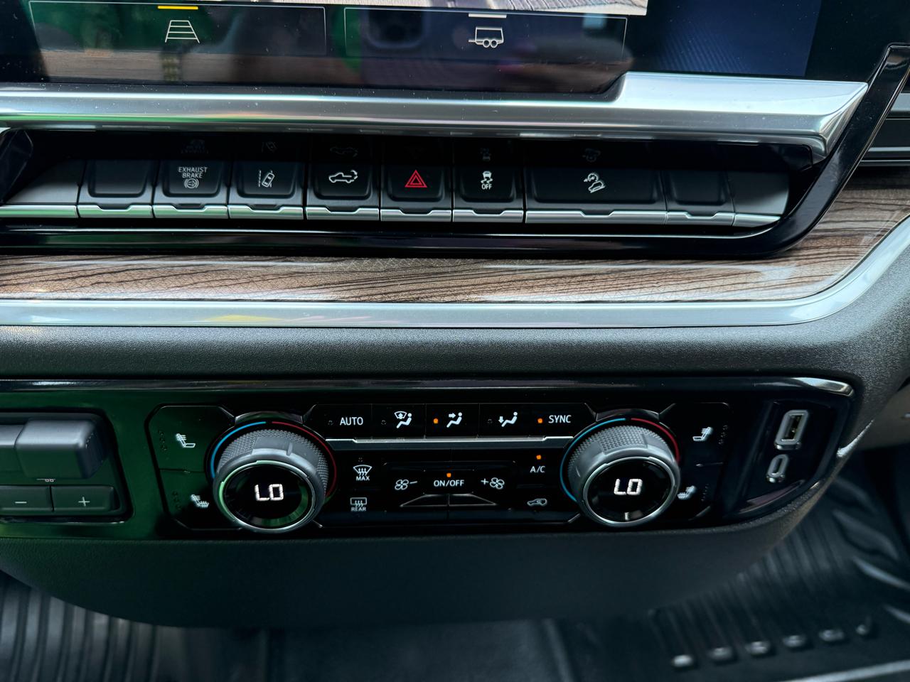 Chevrolet Silverado 2500HD  2025