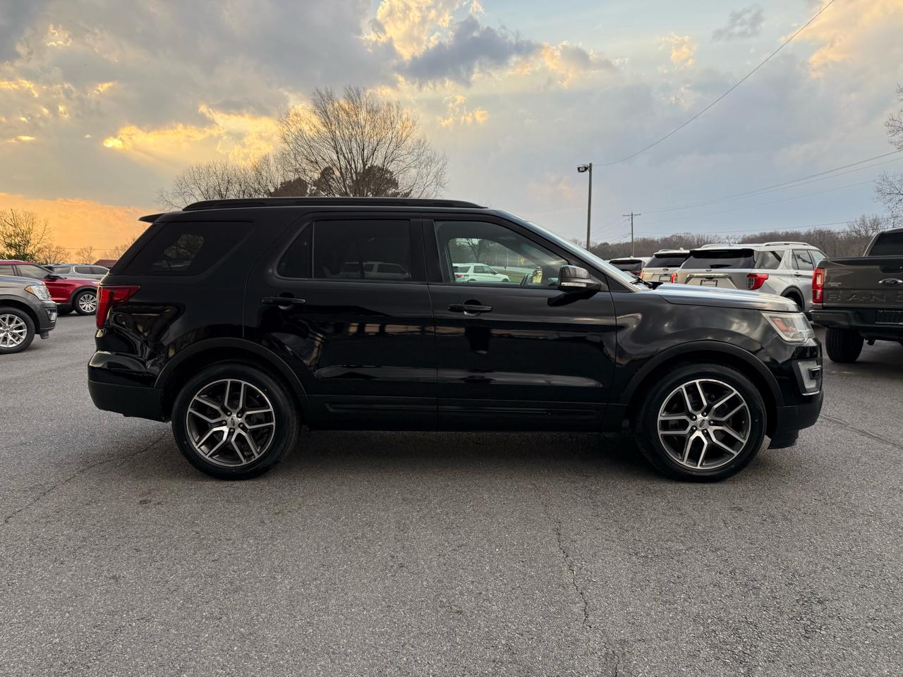 Ford Explorer Sport 4WD 2016