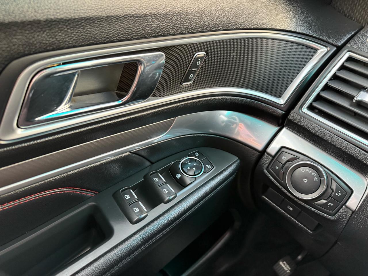 Ford Explorer Sport 4WD 2016