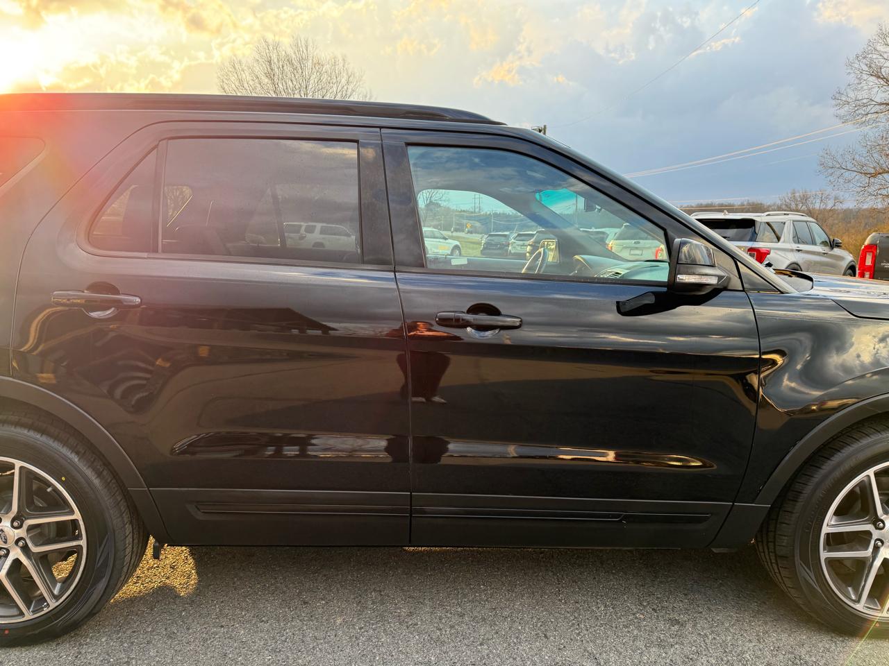 Ford Explorer Sport 4WD 2016