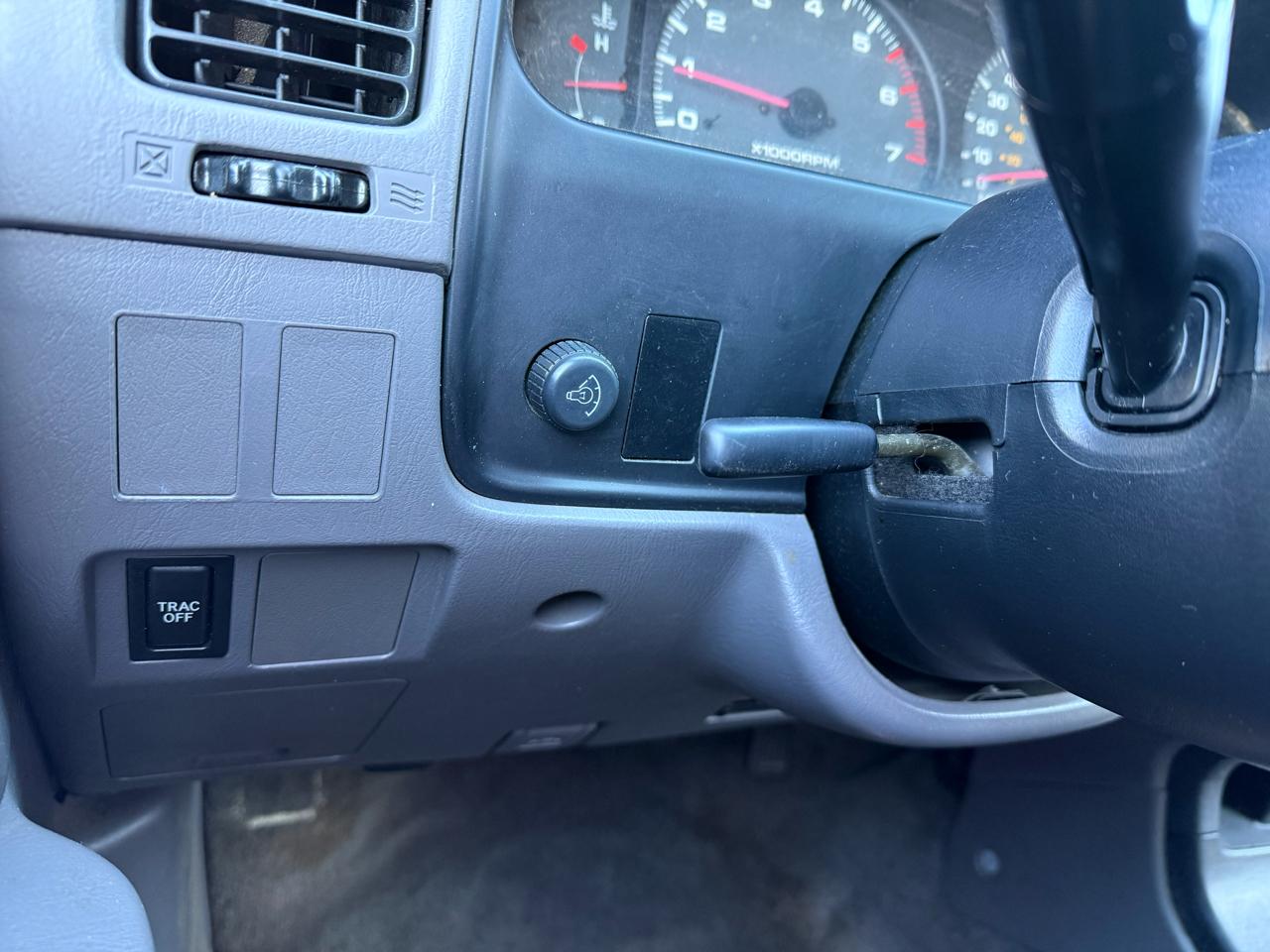 Toyota 4Runner SR5 2WD V6 2002