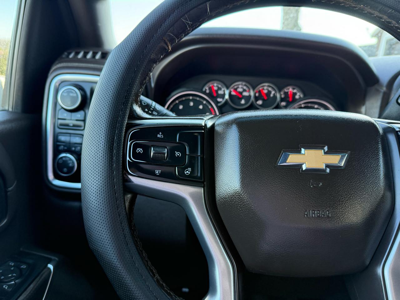 Chevrolet Silverado 3500HD LT Crew Cab 4WD 2022