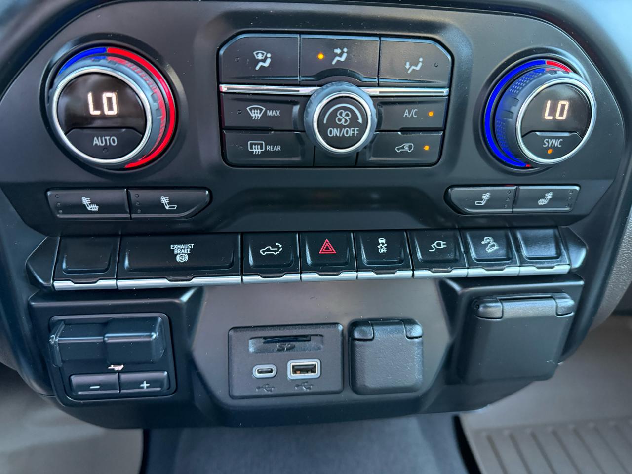 Chevrolet Silverado 3500HD LT Crew Cab 4WD 2022