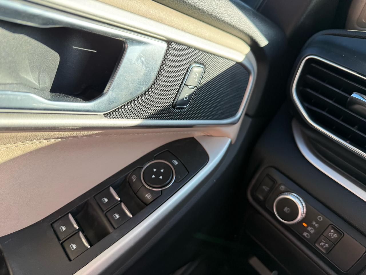 Ford Explorer XLT 2021