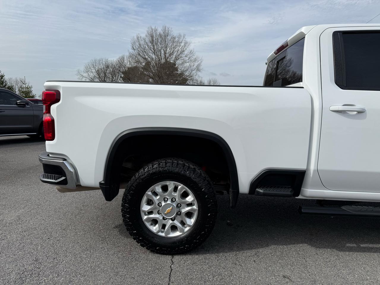 Chevrolet Silverado 2500HD LT Crew Cab 4WD 2023