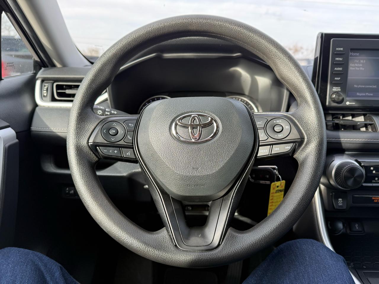 Toyota RAV4 LE 2020