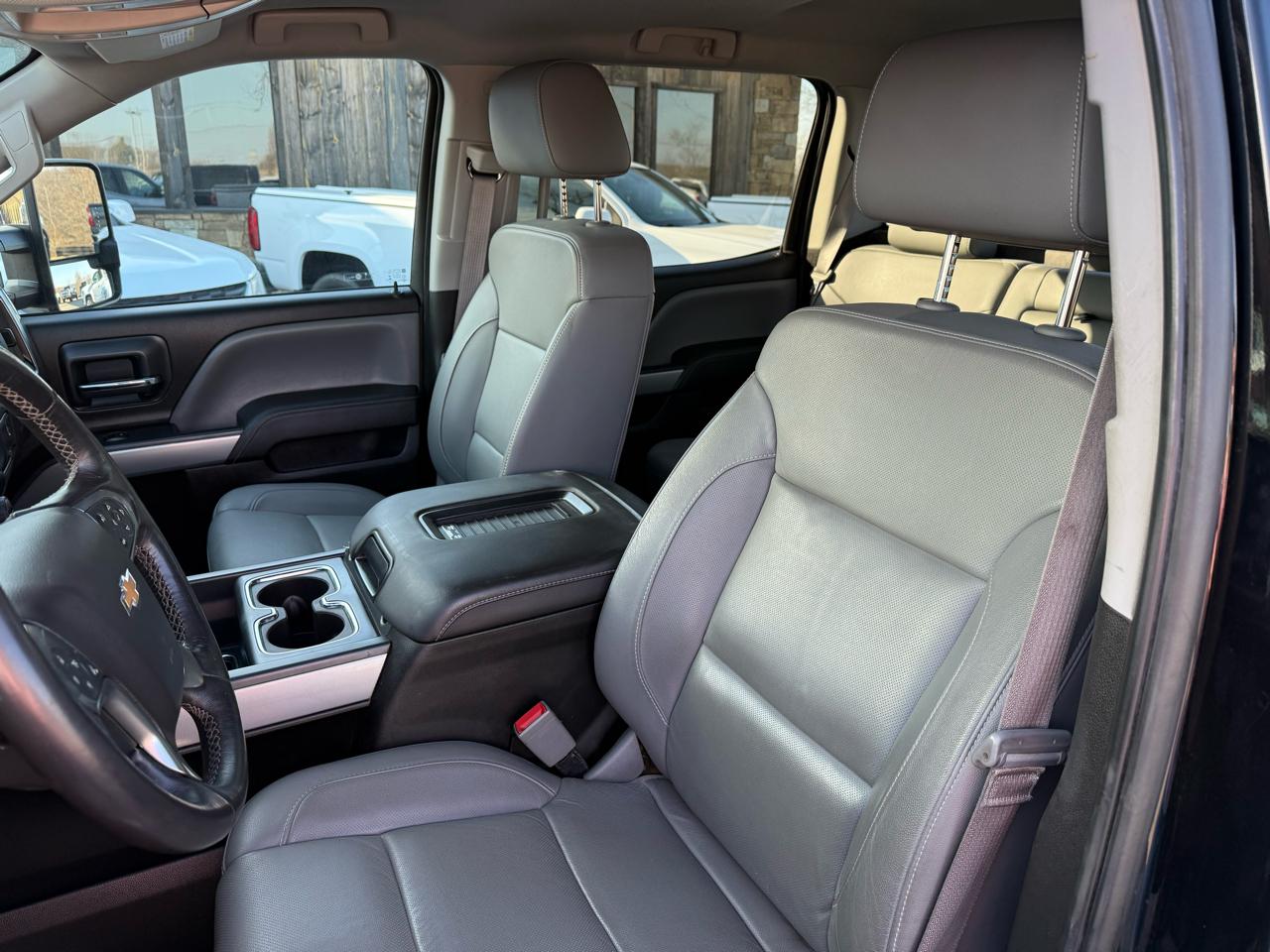 Chevrolet Silverado 2500HD LTZ Crew Cab 4WD 2016