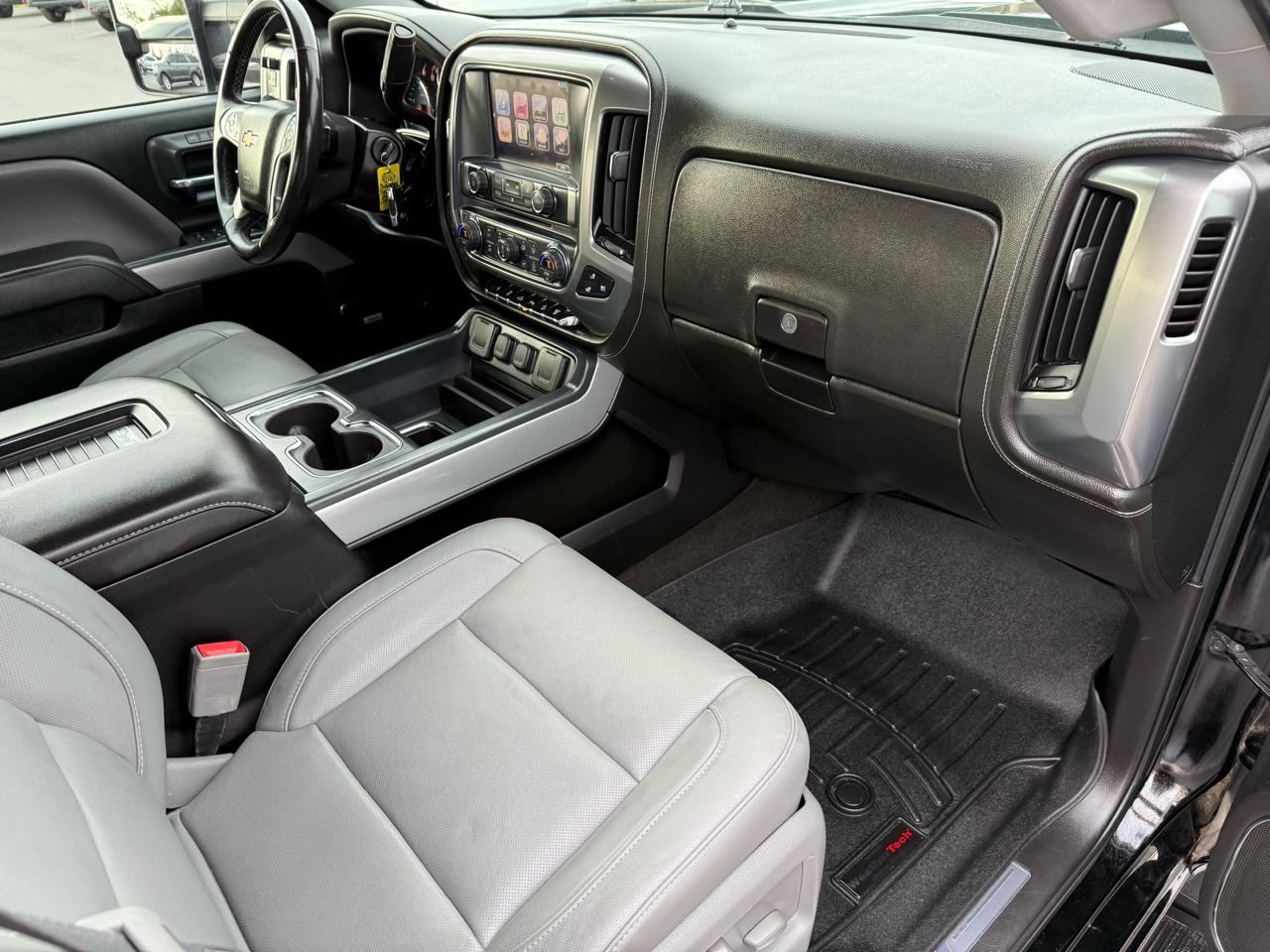 Chevrolet Silverado 2500HD LTZ Crew Cab 4WD 2016