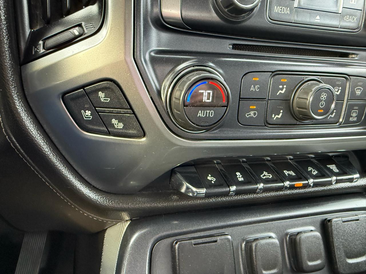 Chevrolet Silverado 2500HD LTZ Crew Cab 4WD 2016