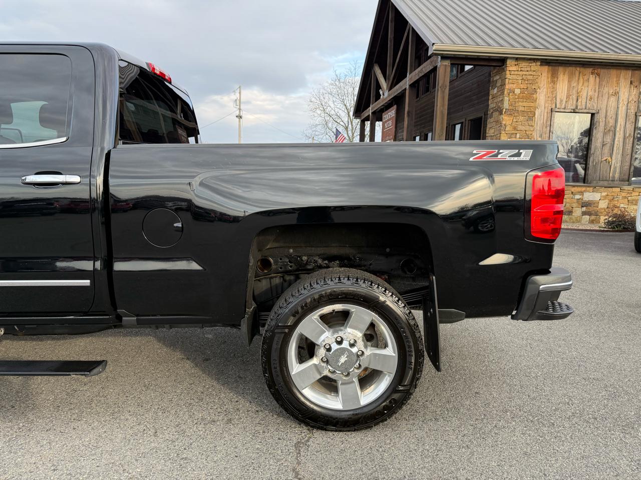 Chevrolet Silverado 2500HD LTZ Crew Cab 4WD 2016