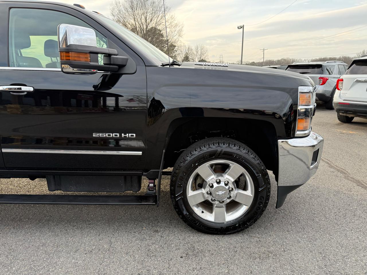 Chevrolet Silverado 2500HD LTZ Crew Cab 4WD 2016