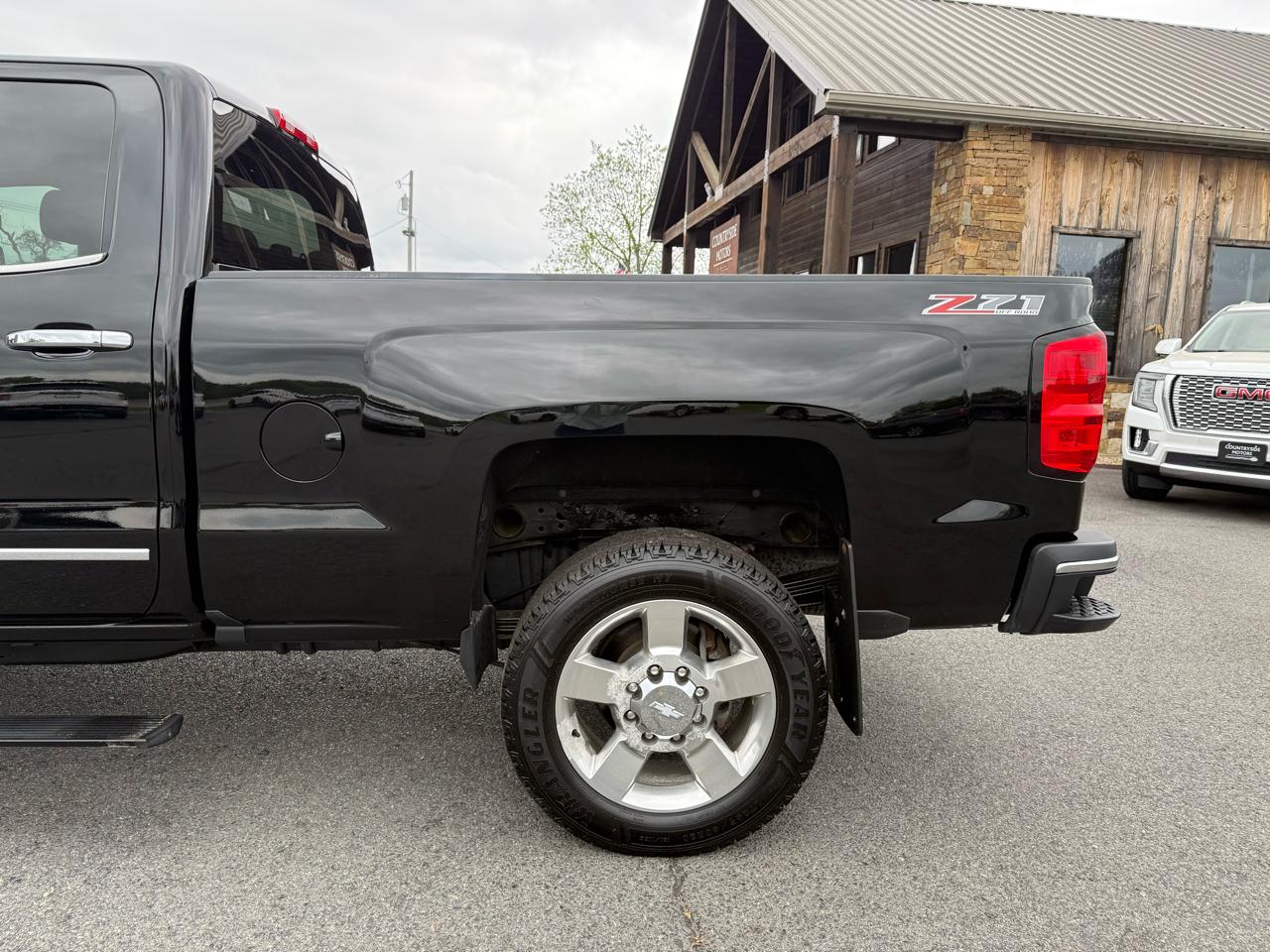 Chevrolet Silverado 2500HD LTZ Crew Cab 4WD 2016