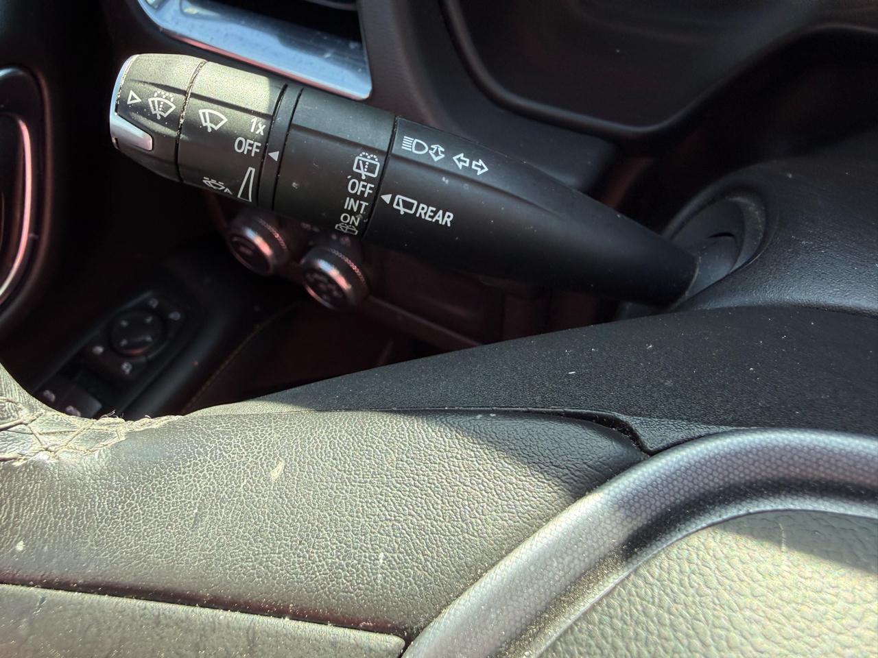 GMC Yukon SLT 2WD 2021