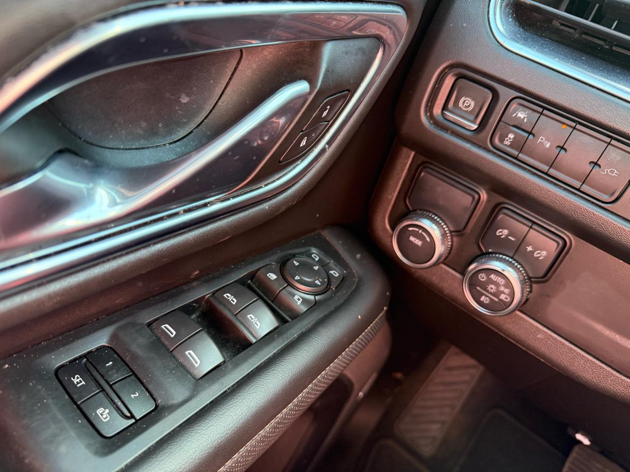 GMC Yukon SLT 2WD 2021