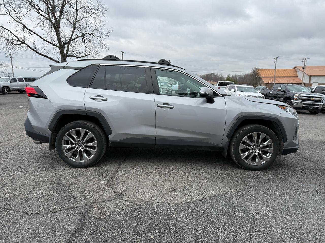 Toyota RAV4 XLE Premium AWD 2019