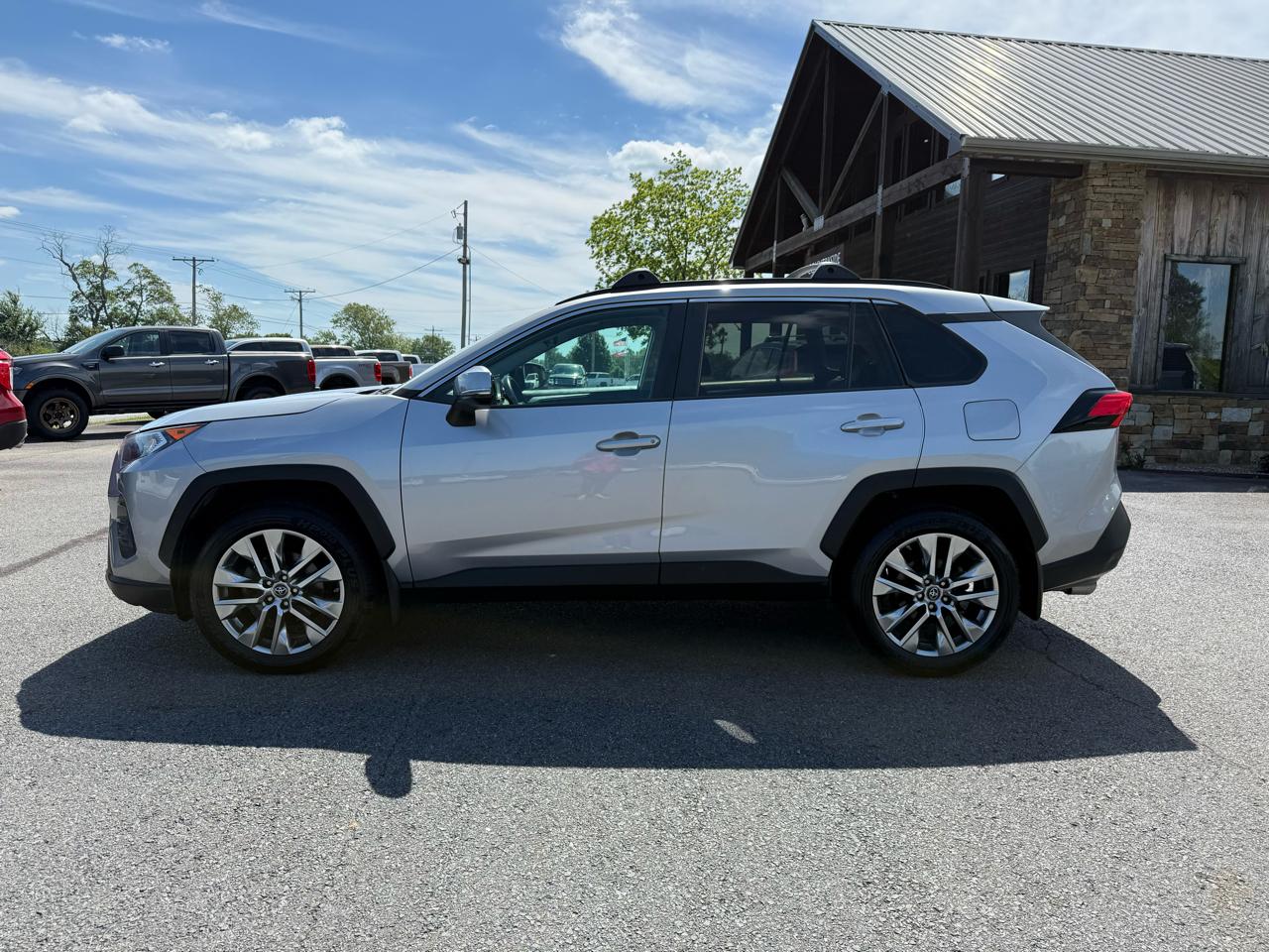 Toyota RAV4 XLE Premium AWD 2019