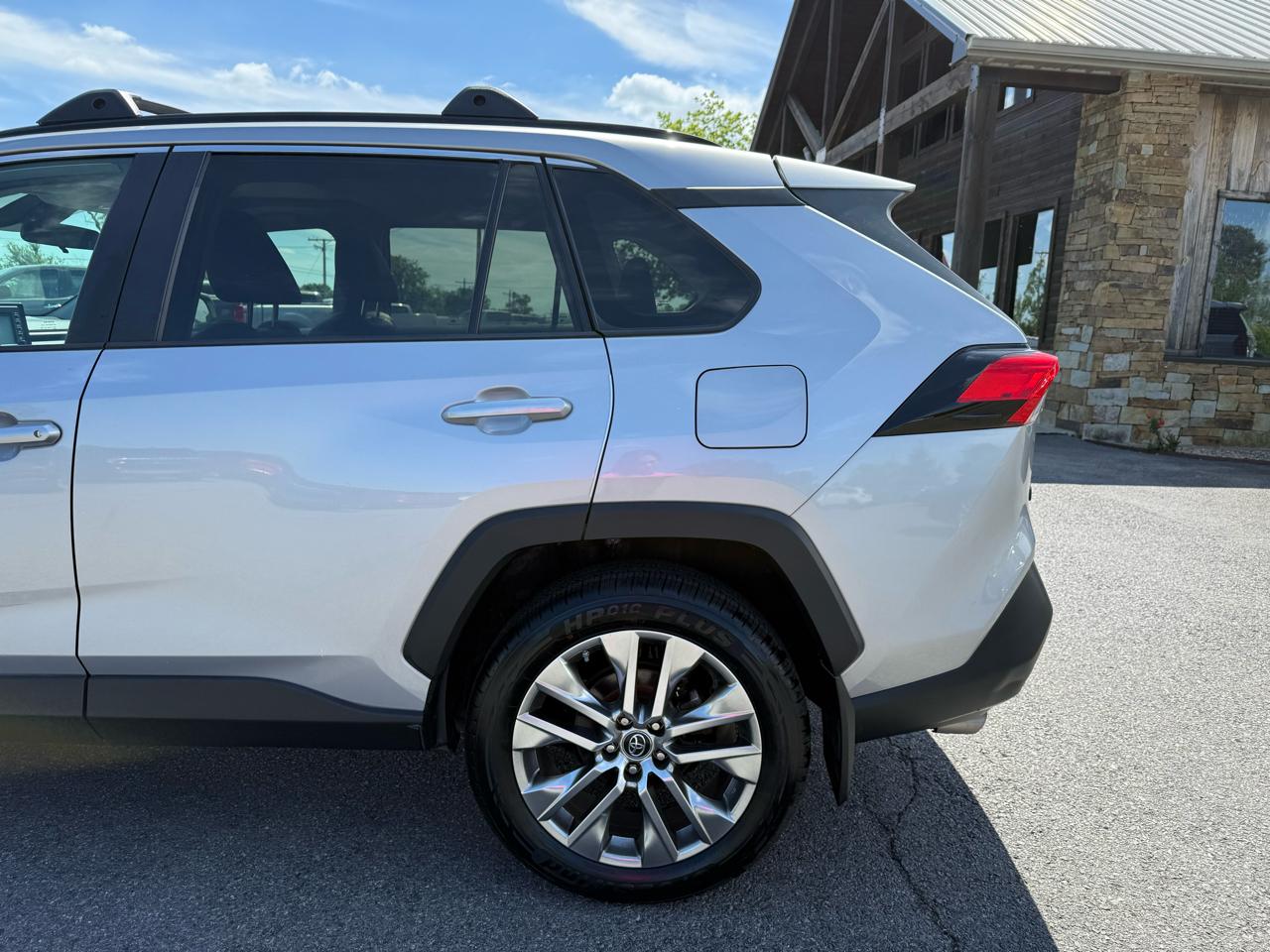 Toyota RAV4 XLE Premium AWD 2019