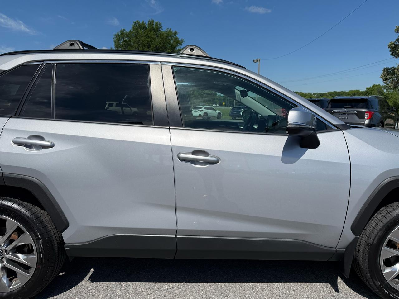 Toyota RAV4 XLE Premium AWD 2019