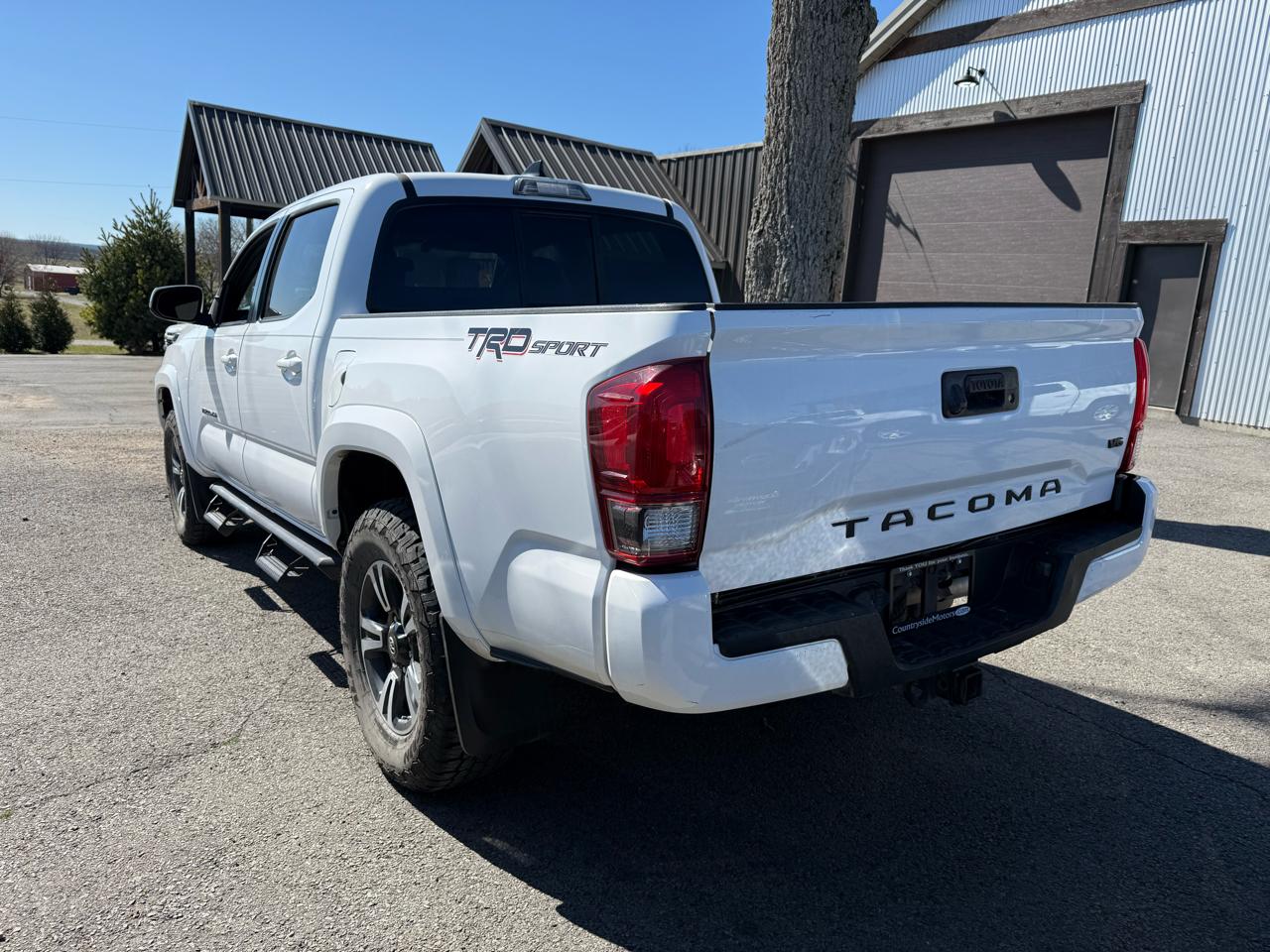 Toyota Tacoma  2016