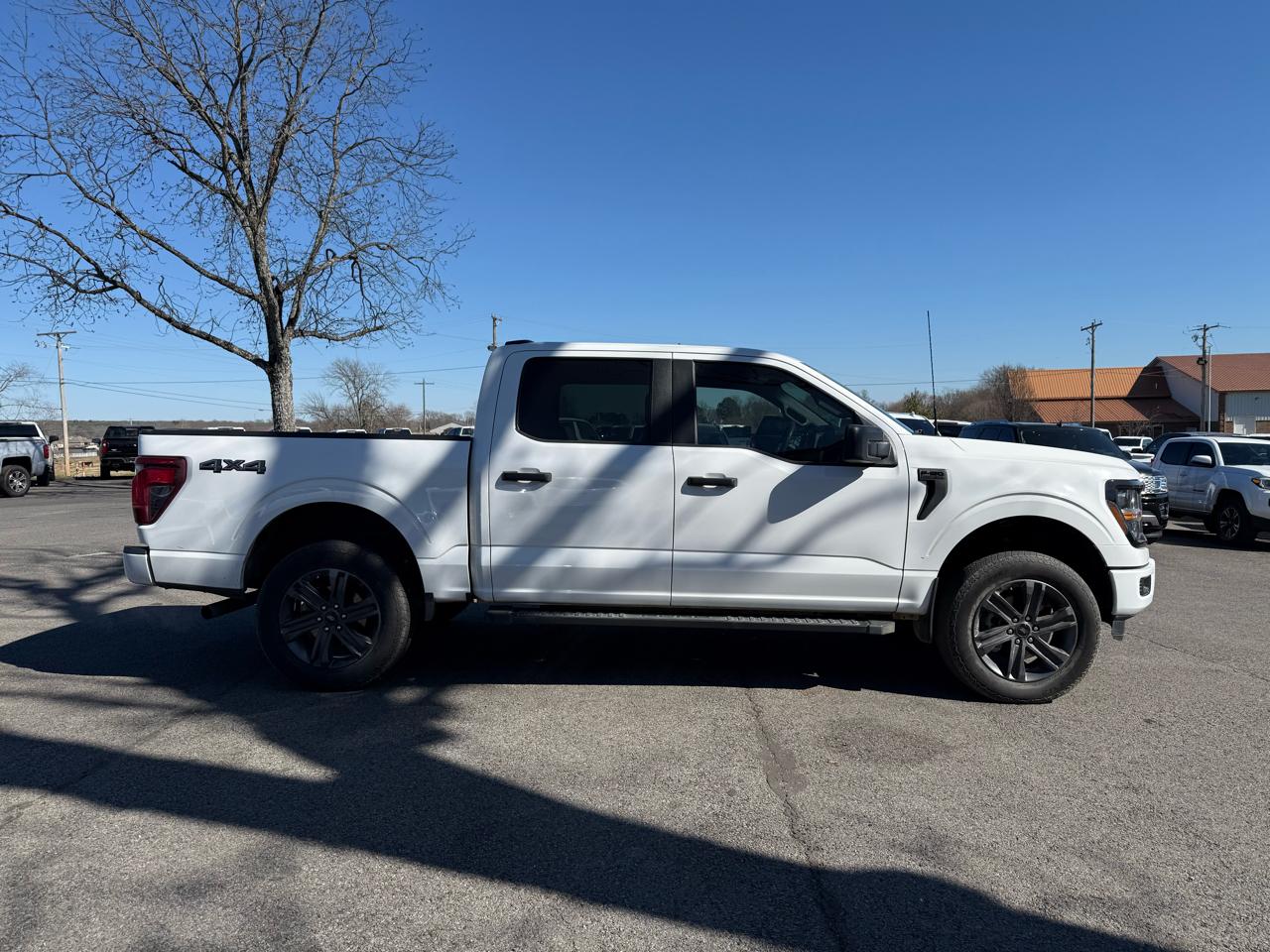 Ford F-150 STX SuperCrew 4WD 2024