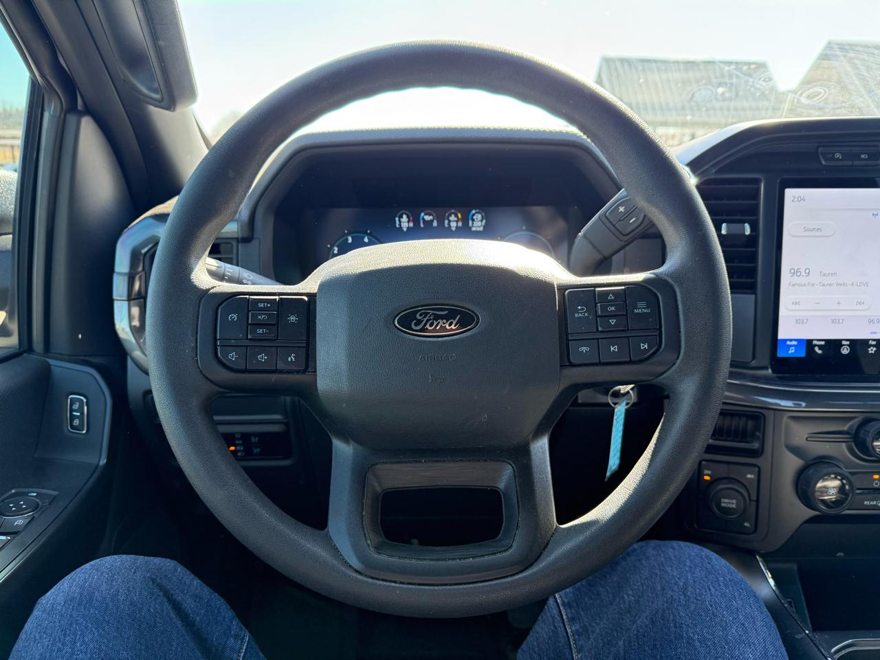 Ford F-150 STX SuperCrew 4WD 2024