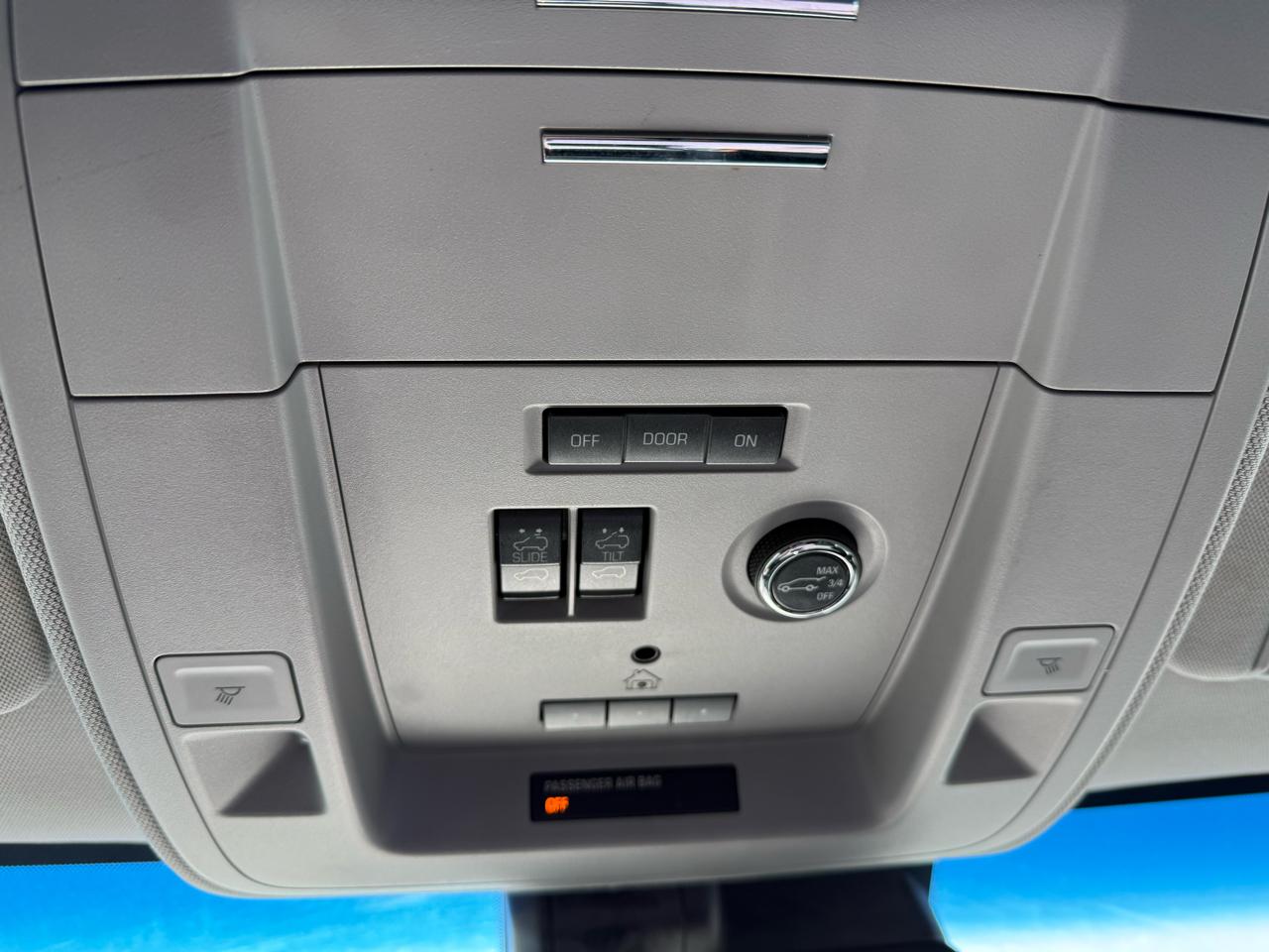 Chevrolet Suburban Premier 2WD 2018