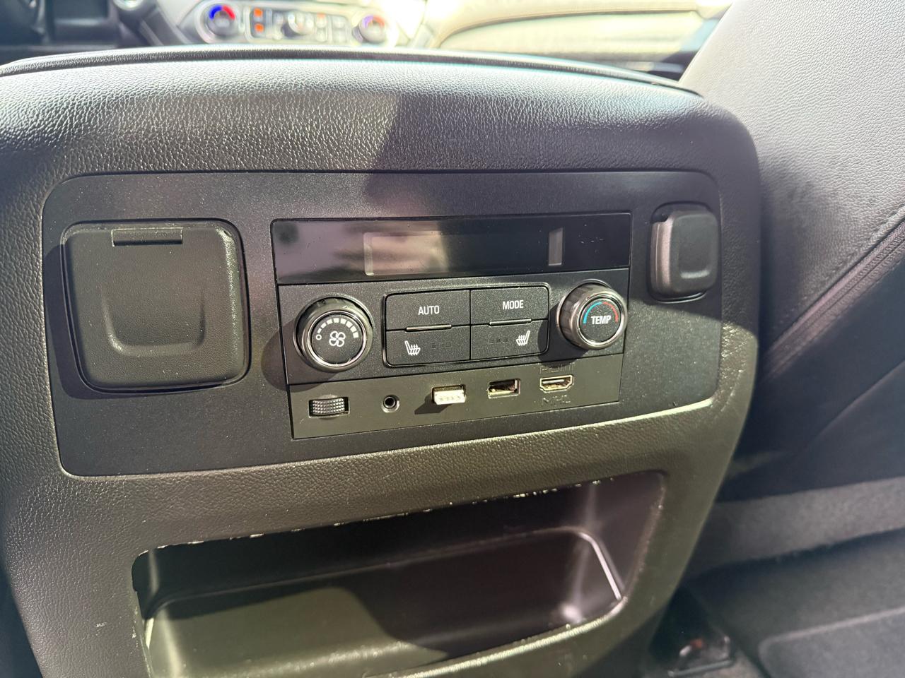 Chevrolet Suburban Premier 2WD 2018