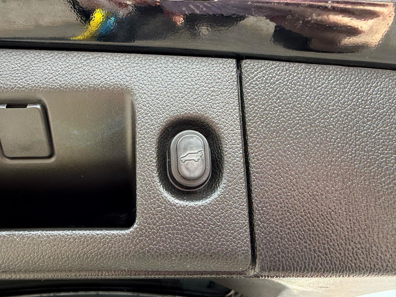 Chevrolet Suburban Premier 2WD 2018