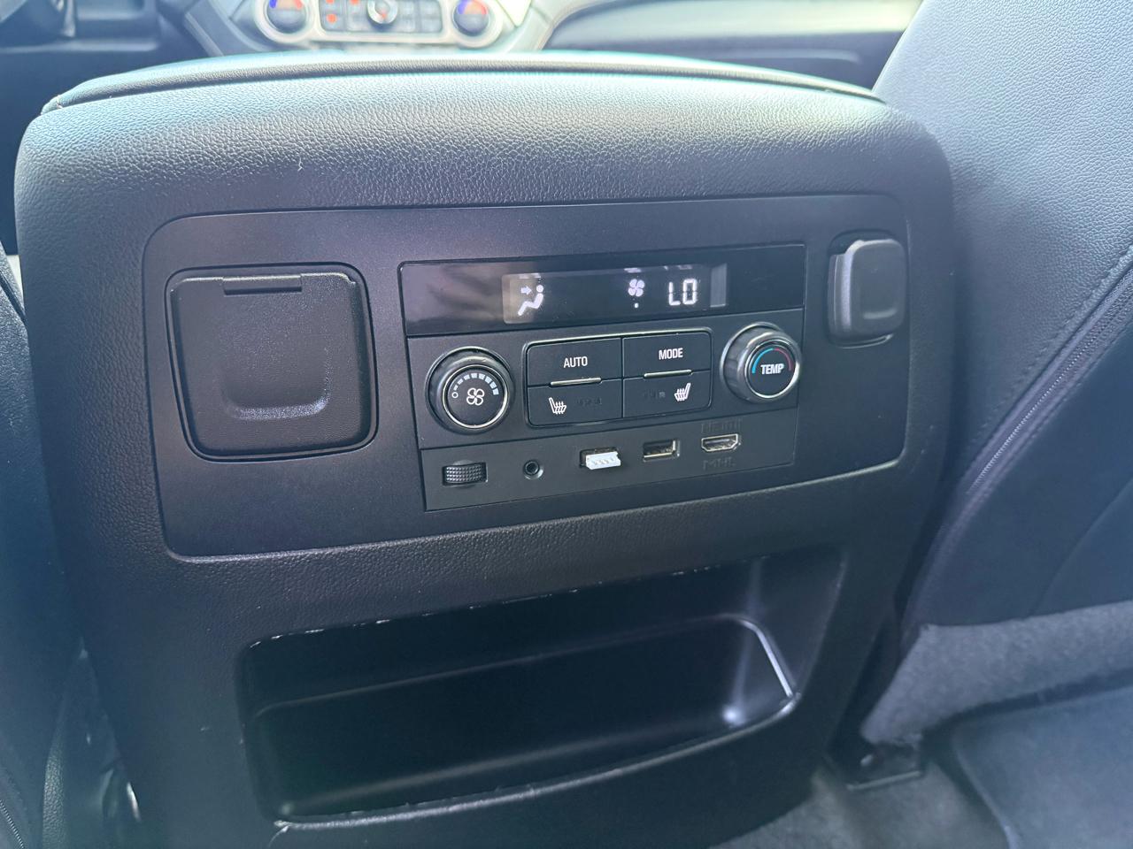 Chevrolet Suburban Premier 2WD 2018