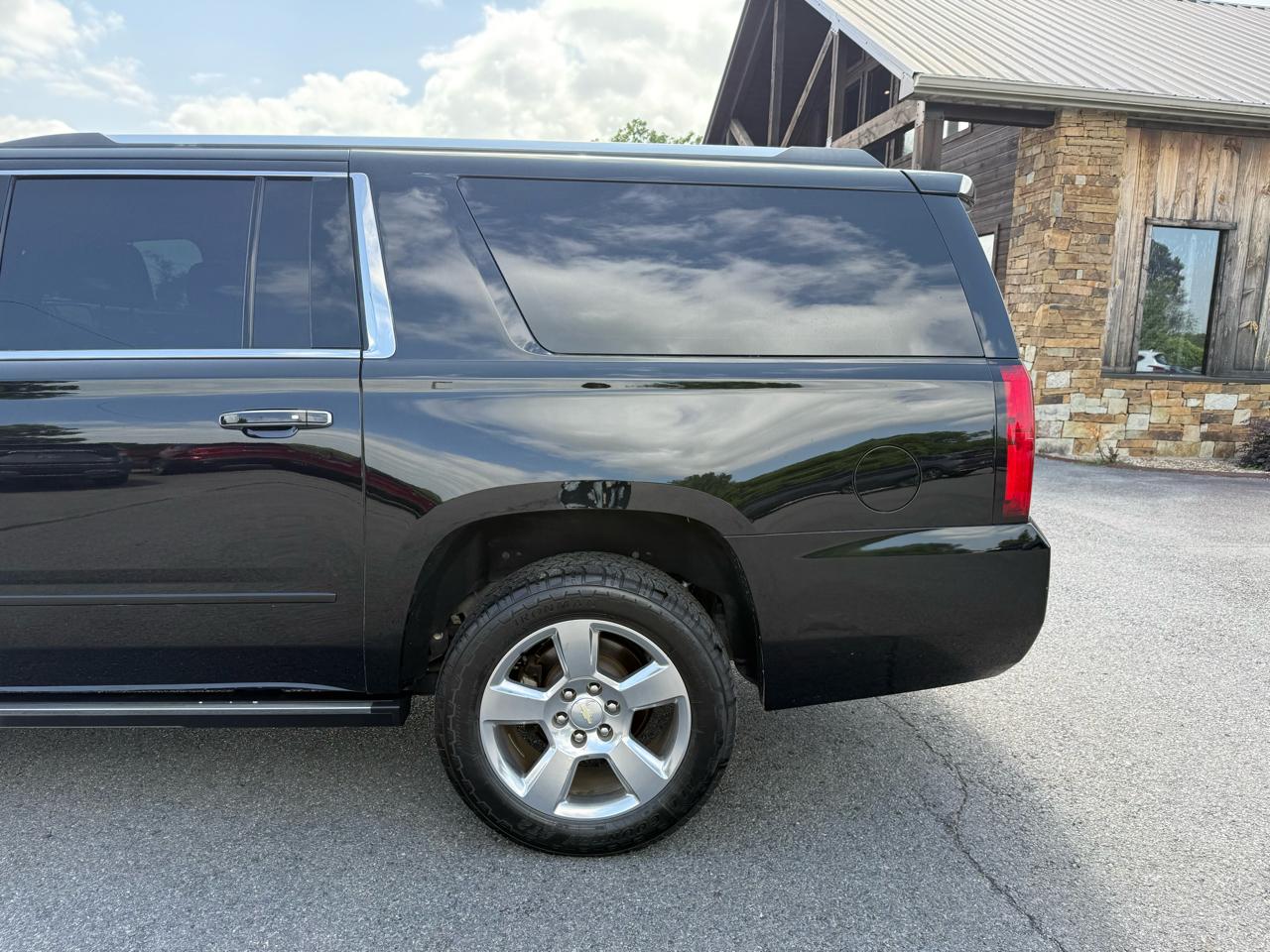 Chevrolet Suburban Premier 2WD 2018
