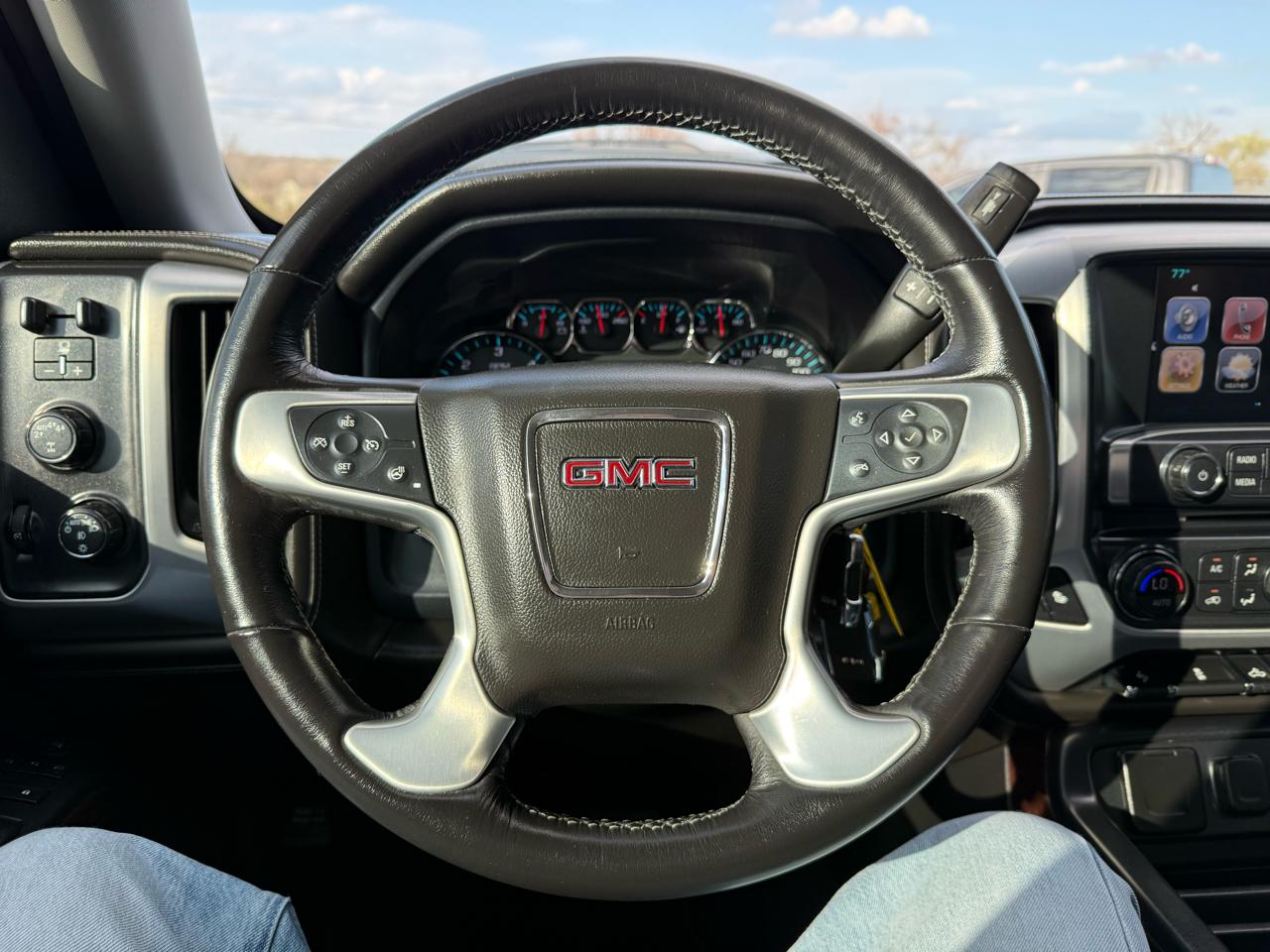 GMC Sierra 1500 SLT Crew Cab 4WD 2018