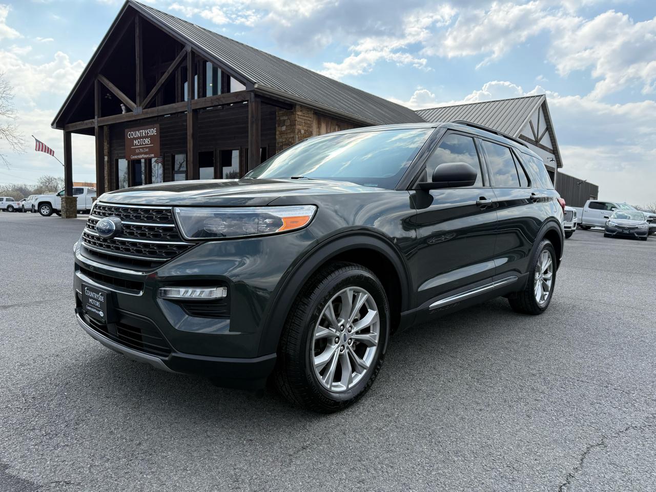 Ford Explorer XLT 2023