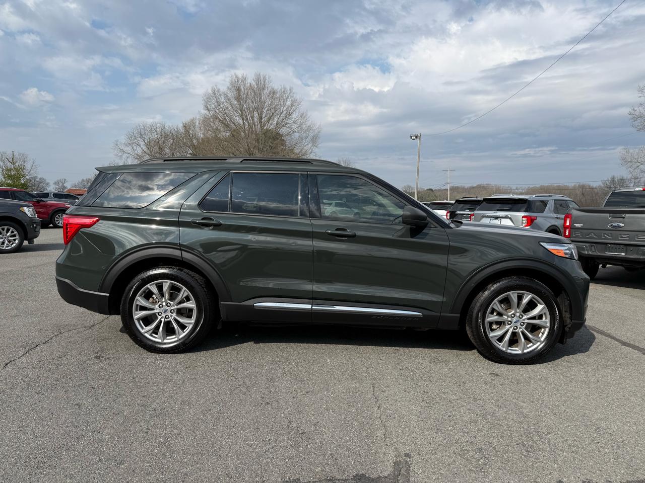 Ford Explorer XLT 2023